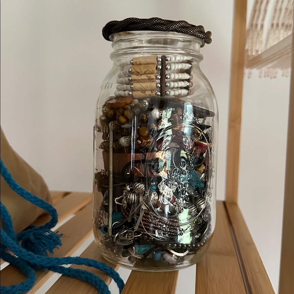 Mason Jar mixed jewelry lot (40+ wearable pieces)